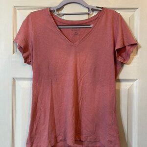 Banana Republic V-neck tee